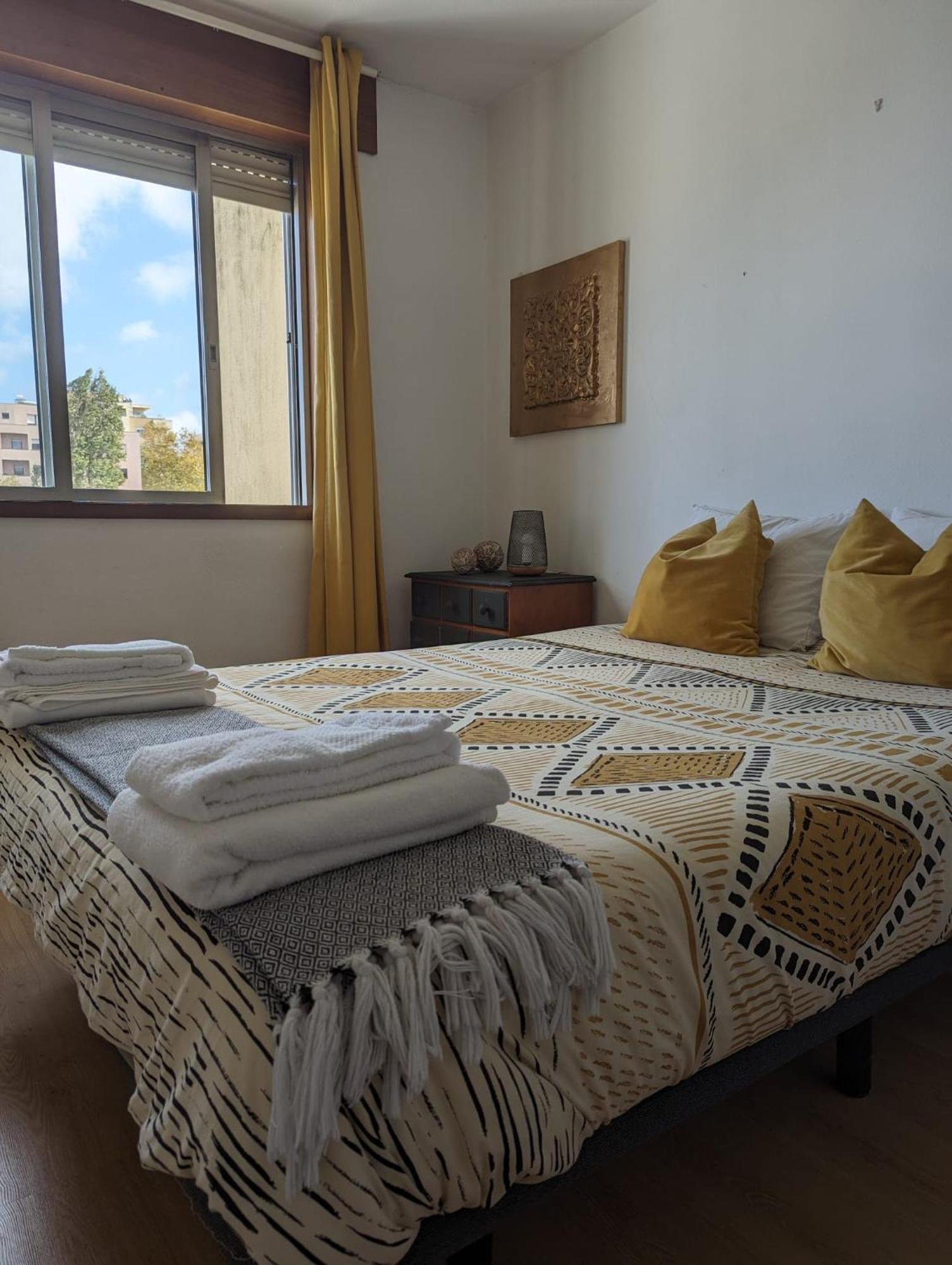Pine Tree Apartment Порту Екстер'єр фото