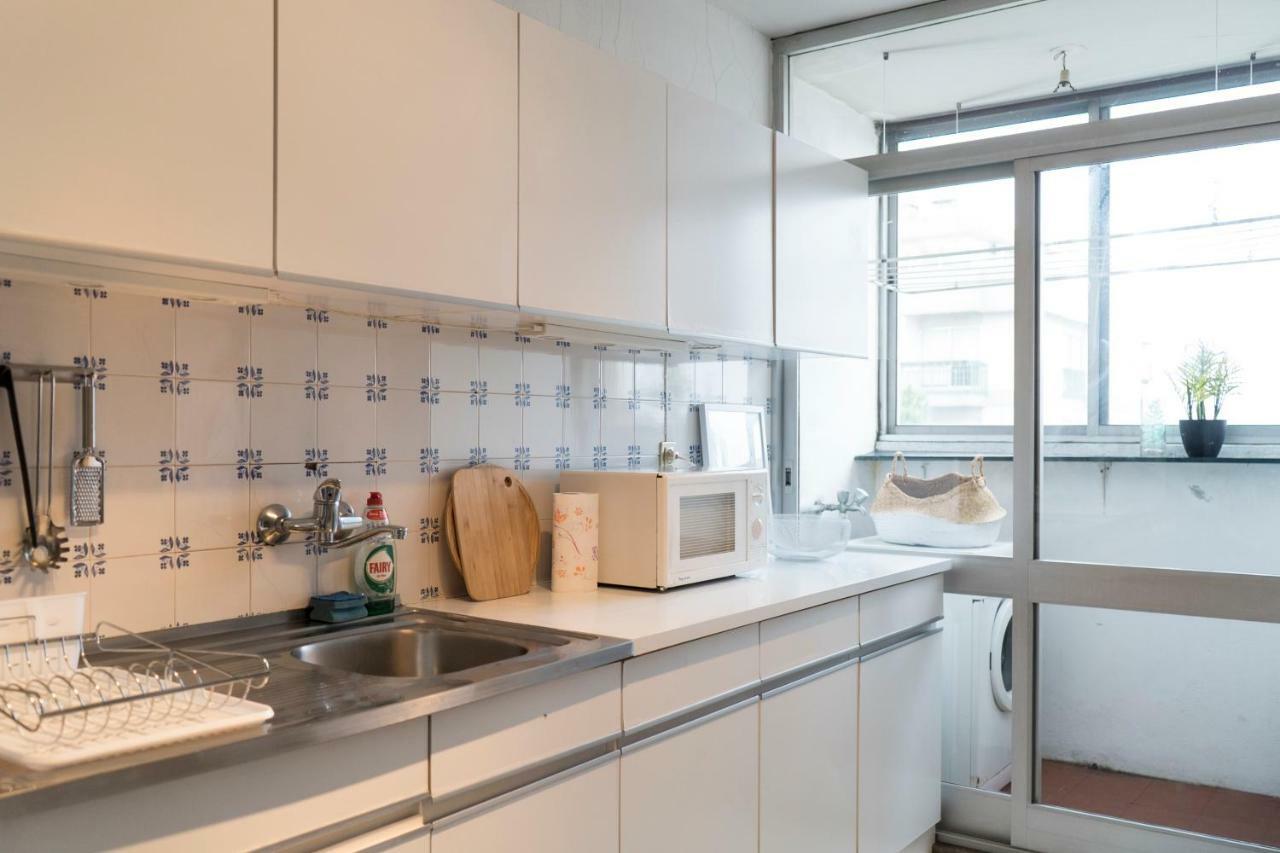 Pine Tree Apartment Порту Екстер'єр фото